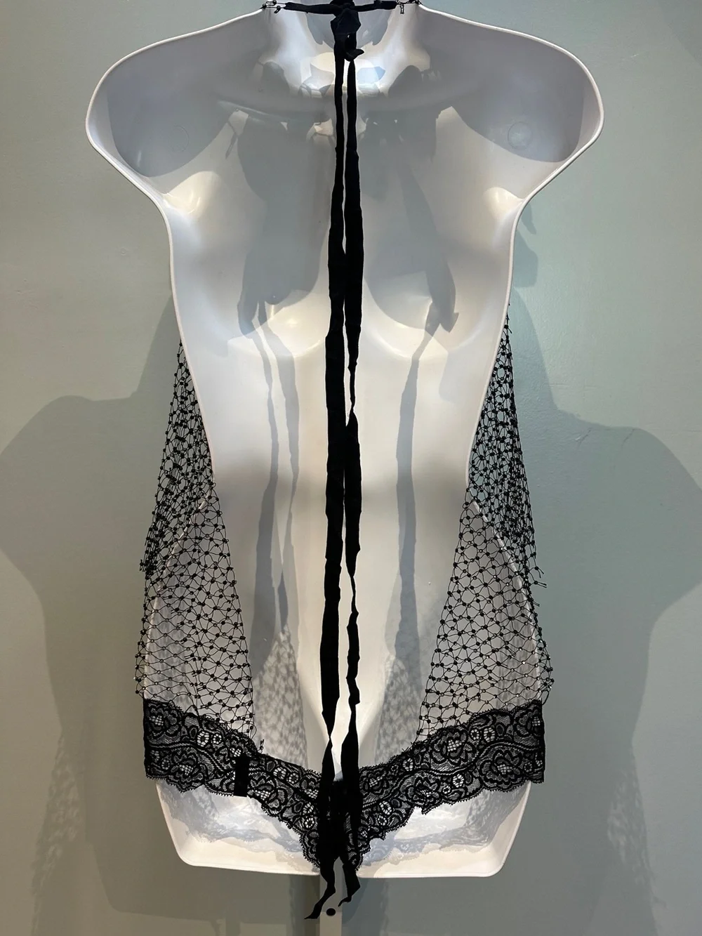 Yandy Fishnet Jewel Lingerie Large/XLarge - Picture 7 of 15